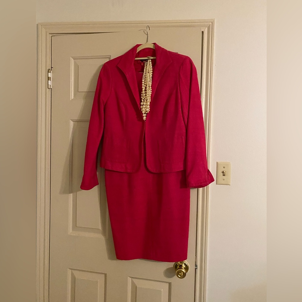 Jones New York Hot Pink Silk Jacket & Dress Set – Size 4 (Fits More Like a 6)